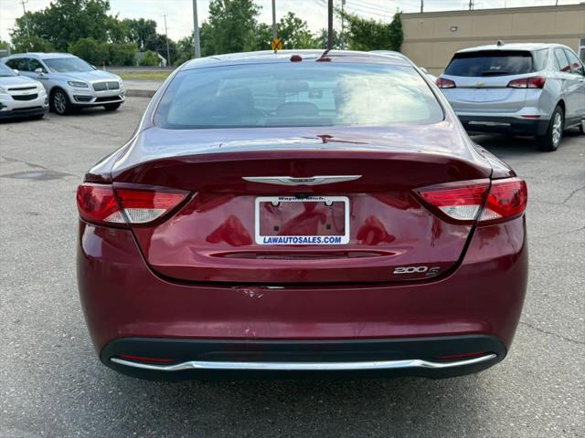 2016 Chrysler 200 S