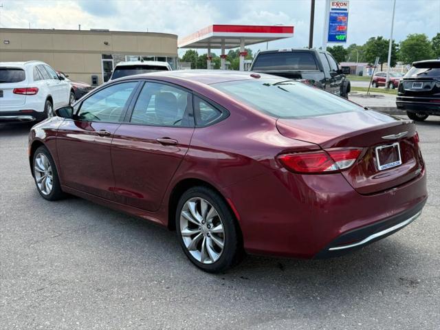 2016 Chrysler 200 S