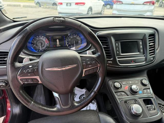 2016 Chrysler 200 S