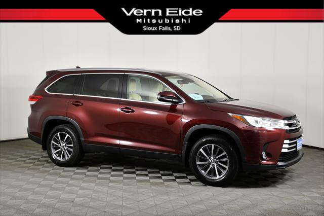 2019 Toyota Highlander XLE for sale in Sioux Falls, SD