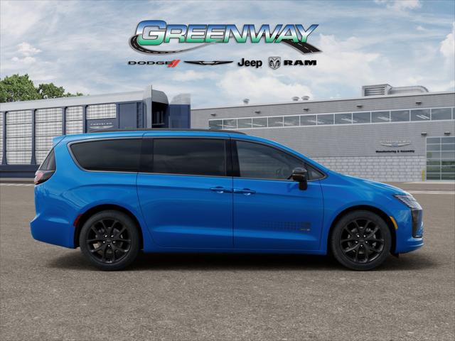 2027 Chrysler Pacifica Select