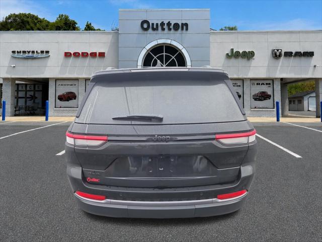 2027 Jeep Grand Cherokee GRAND CHEROKEE LIMITED 4X4