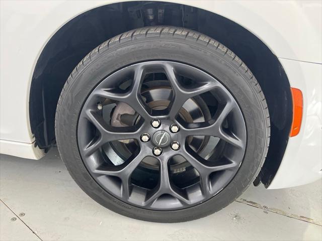 2019 Chrysler 300 300S