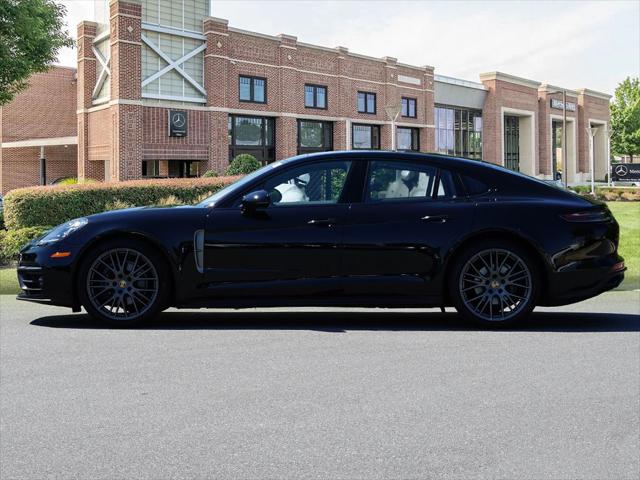 2023 Porsche Panamera 4 Platinum Edition