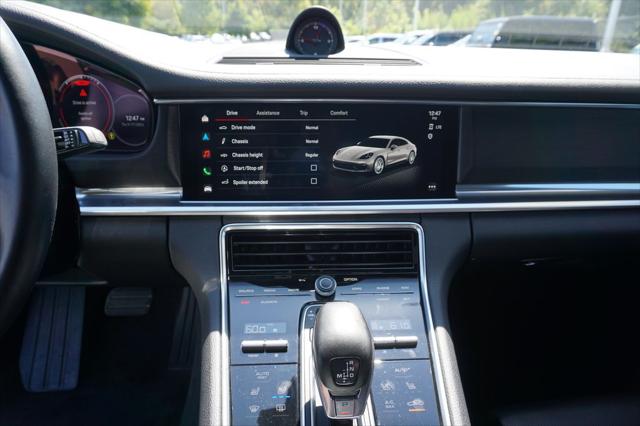 2023 Porsche Panamera 4 Platinum Edition