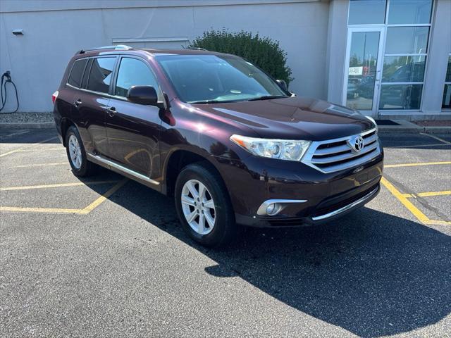 2012 Toyota Highlander SE V6 for sale in Middleton, WI