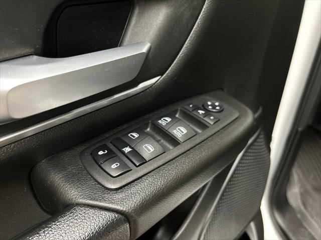 2023 Ram 1500 Big Horn Crew Cab 4x4 5'7" Box