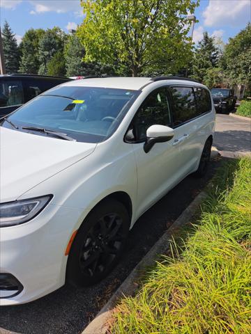 2023 Chrysler Pacifica Touring L AWD for sale near Dublin, OH