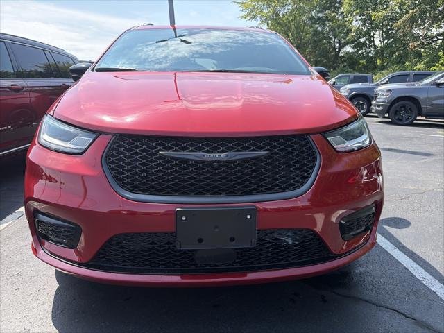 2025 Chrysler Pacifica Limited AWD