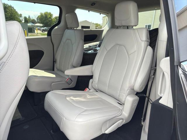 2021 Chrysler Pacifica Touring L AWD