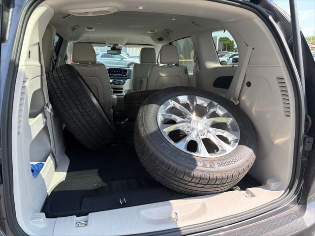 2021 Chrysler Pacifica Touring L AWD