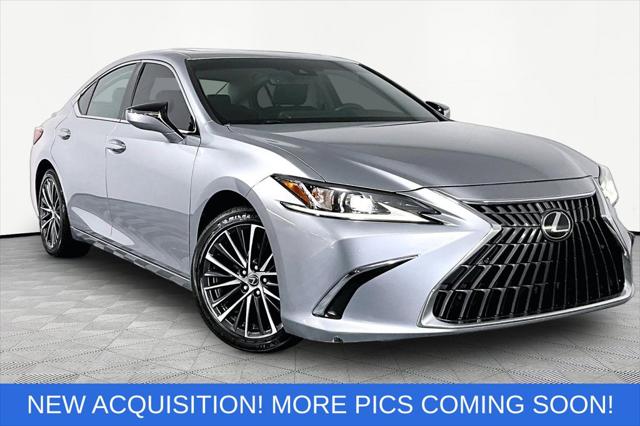2022 Lexus ES