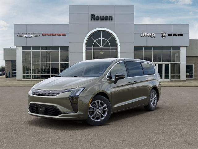 2027 Chrysler Pacifica Select for sale in Woodville, OH