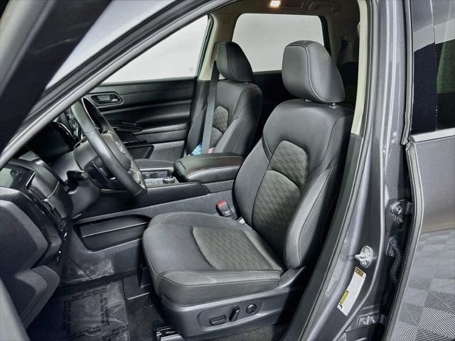 Used 2024 Nissan Pathfinder SV 4WD For Sale in Olive Branch, MS