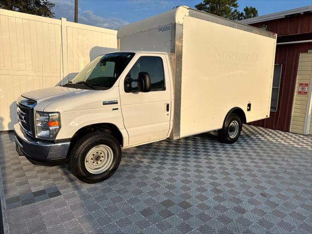 2017 Ford E-350 Cutaway Base