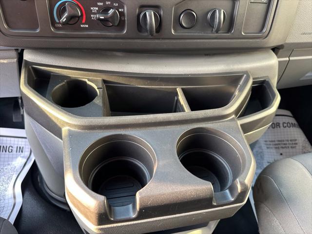 2017 Ford E-350 Cutaway Base