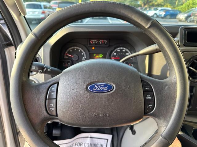 2017 Ford E-350 Cutaway Base