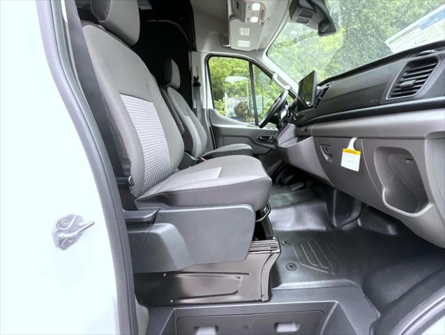 2027 Ford Transit Cargo Van Base
