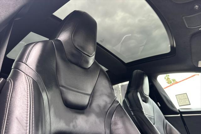 2016 Tesla Model S 75D