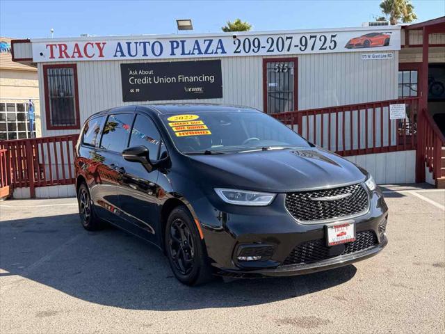 2022 Chrysler Pacifica Hybrid Touring L