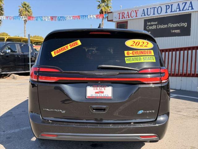 2022 Chrysler Pacifica Hybrid Touring L