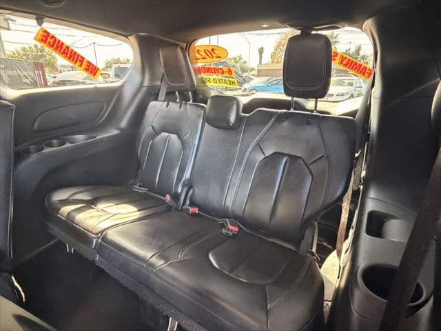 2022 Chrysler Pacifica Hybrid Touring L