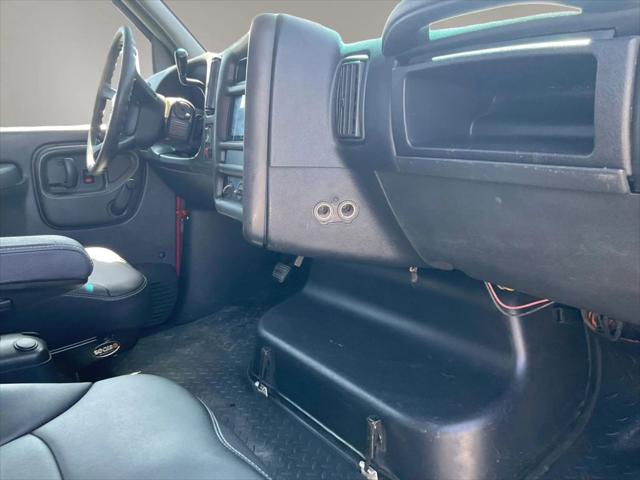 2003 GMC TC4500 C4500 Regular Cab
