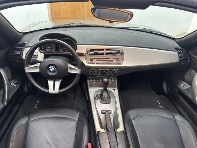 2003 BMW Z4 2.5i