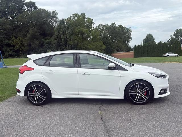2015 Ford Focus ST Hatch