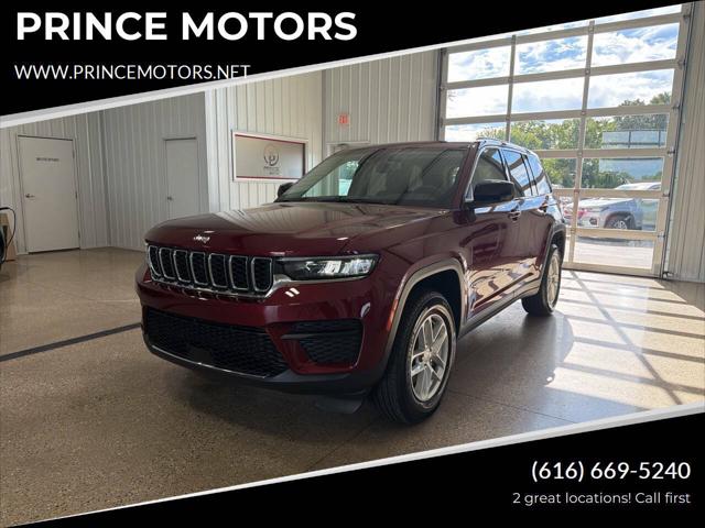 2023 Jeep Grand Cherokee Laredo 4x4 for sale in Hudsonville, MI