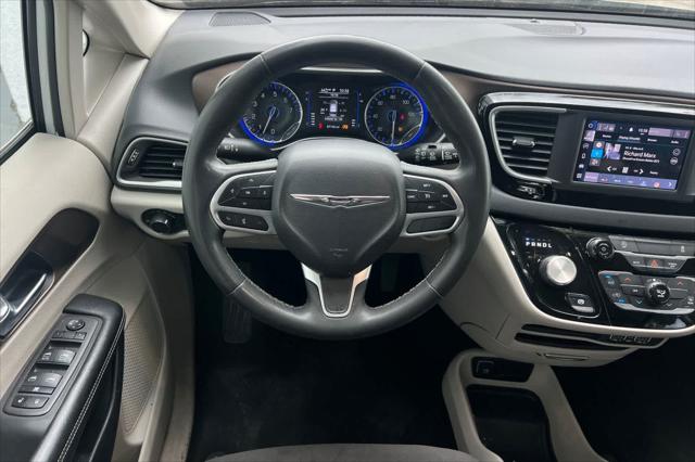2022 Chrysler Voyager LX