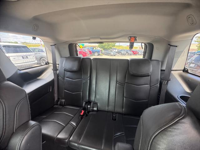 2016 Cadillac Escalade Luxury Collection