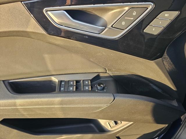 2023 Audi e-tron Premium Plus 50 quattro