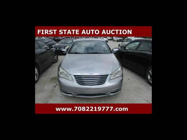 2013 Chrysler 200 Limited for sale in Harvey, IL