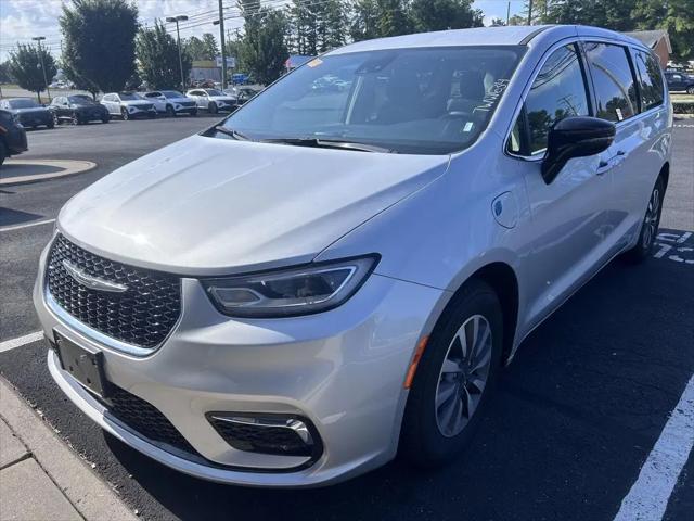 2024 Chrysler Pacifica Hybrid Select for sale in Waynesboro, VA
