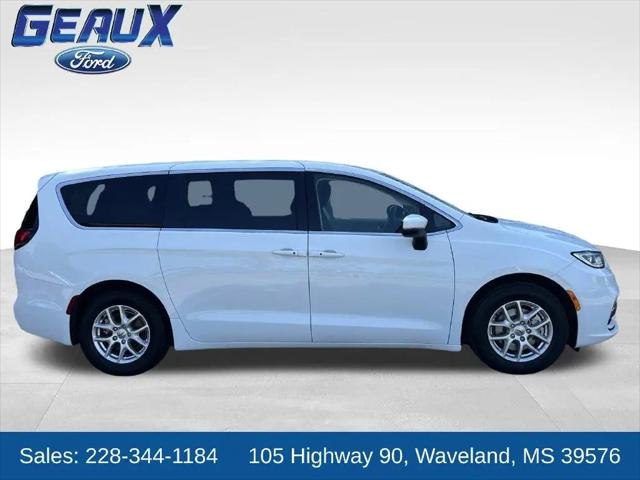 2023 Chrysler Pacifica Touring L for sale in Waveland, MS
