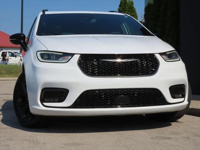 2025 Chrysler Pacifica Limited for sale in Richmond, KY