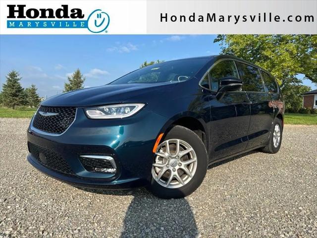 2025 Chrysler Pacifica Select for sale near Marysville, OH