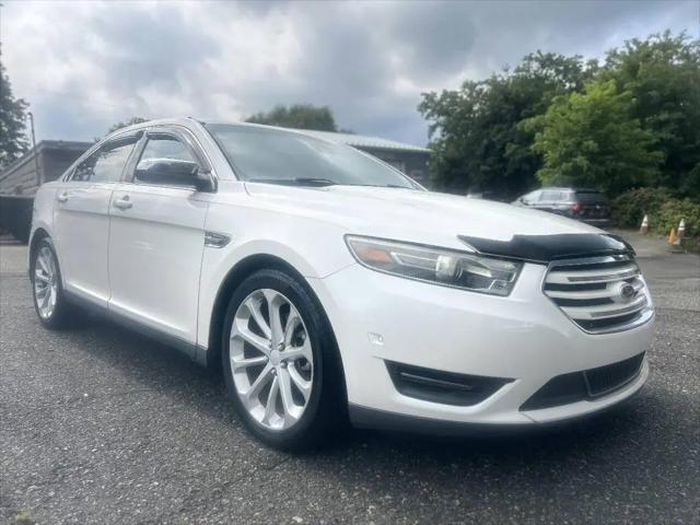 2015 Ford Taurus Limited for sale in Gilbertsville, PA