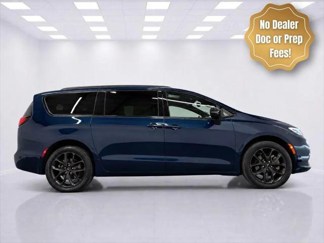 2023 Chrysler Pacifica Limited AWD for sale in Springfield, VT