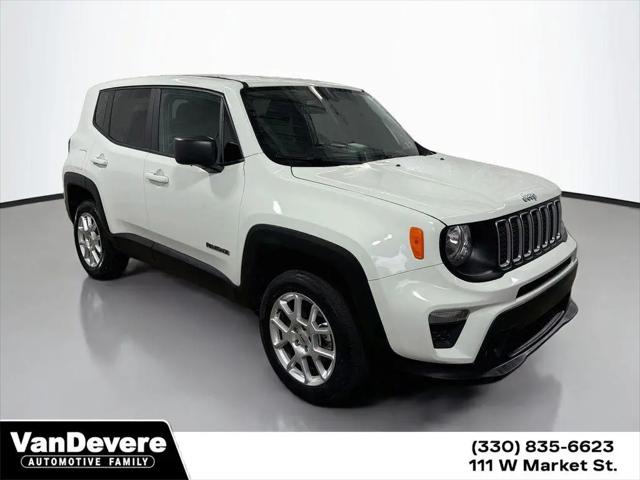 2023 Jeep Renegade Latitude 4x4 for sale in Akron, OH
