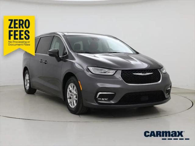 2023 Chrysler Pacifica Touring L for sale in Warrensville Heights, OH