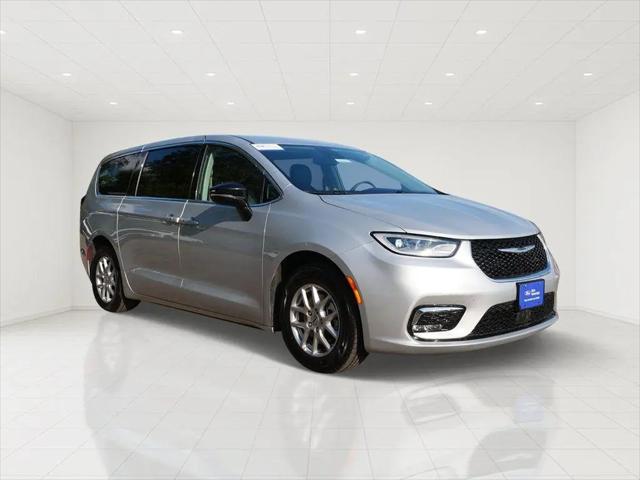 2024 Chrysler Pacifica Touring L for sale in White Bear Lake, MN