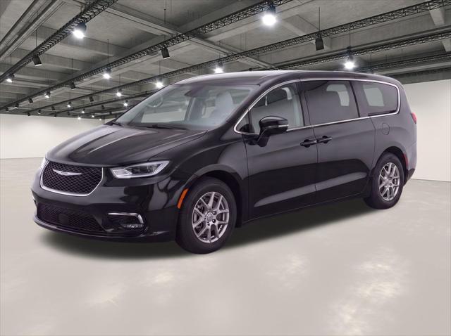 2024 Chrysler Pacifica Touring L for sale in Killeen, TX