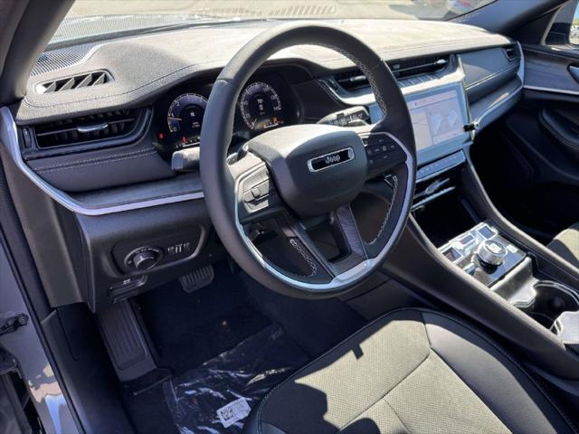 2027 Jeep Grand Cherokee GRAND CHEROKEE LAREDO ALTITUDE 4X4 2027 Jeep Grand Cherokee GRAND CHEROKEE LAREDO ALTITUDE 4X4