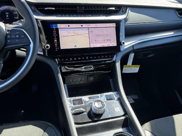 2027 Jeep Grand Cherokee GRAND CHEROKEE LAREDO ALTITUDE 4X4 2027 Jeep Grand Cherokee GRAND CHEROKEE LAREDO ALTITUDE 4X4