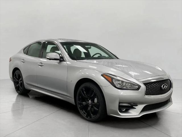 2015 INFINITI Q70 3.7X for sale in APPLETON, WI