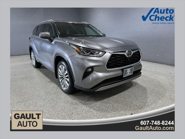 2026 Toyota Highlander Hybrid Platinum for sale in Endicott, NY