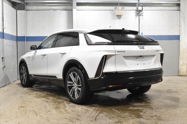 Used 2024 Cadillac LYRIQ Luxury w/1SC For Sale in Toledo, OH