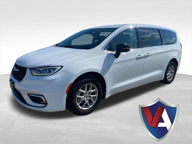2024 Chrysler Pacifica Touring L for sale in Junction City, KS